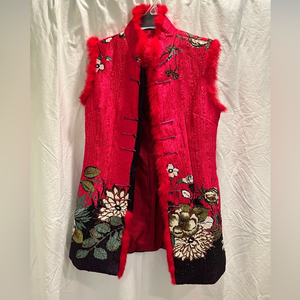 Women’s Red Tang Suit Hanfu Style Sleeveless Vintage Embroidered Waistcoat